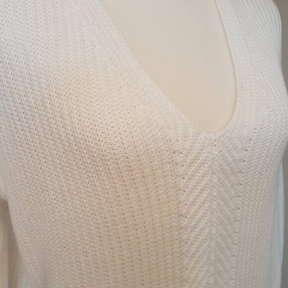 Vince Whit knit  Oversized Sweater - Picture 2 of 13